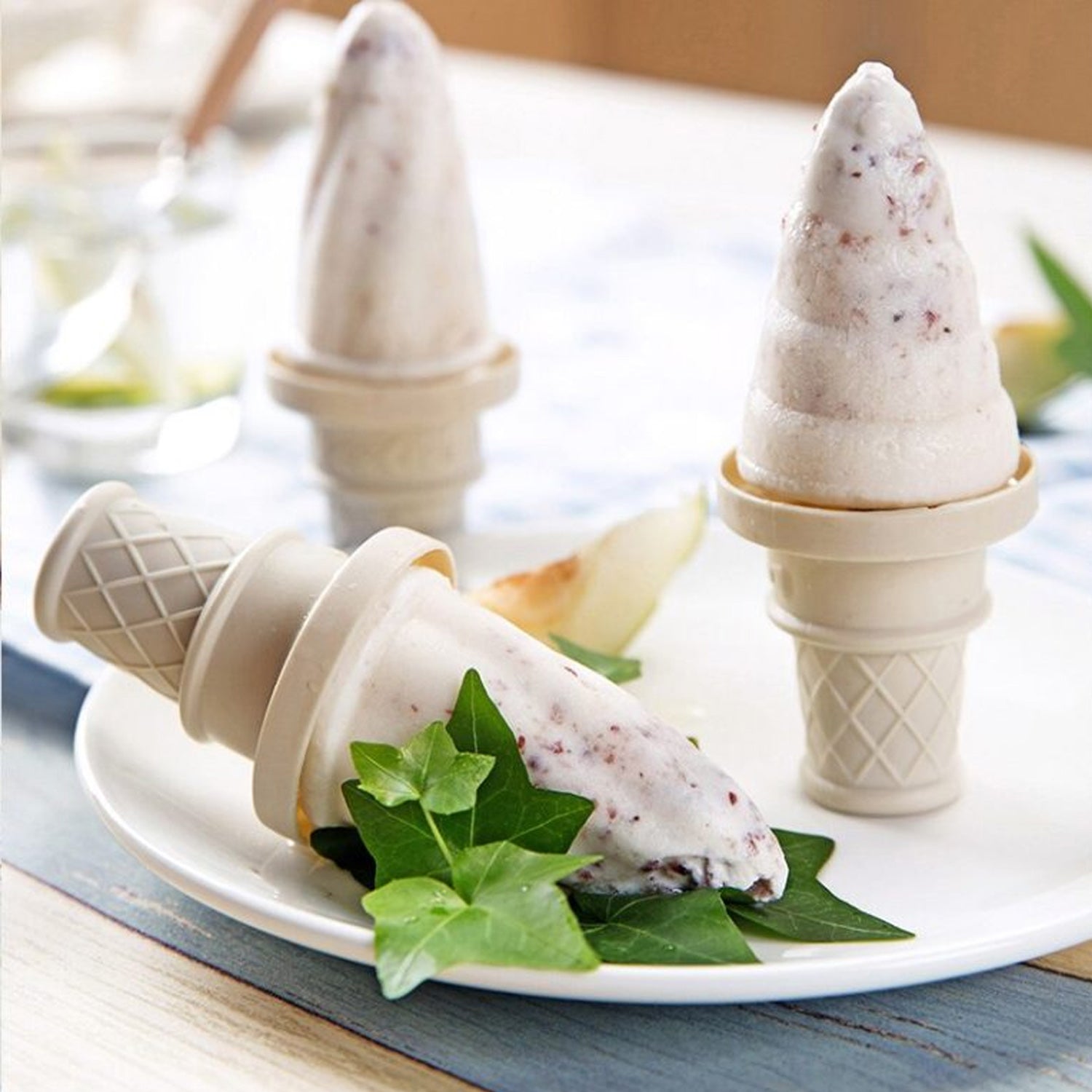 6304 6 Pc ice candy maker Ice Cream Mold used for making ice-creams in all kinds of places including restaurants and ice-cream parlours etc. 6304 6 Pc ice candy maker Ice Cream Mold used for making ice-creams in all kinds of places including restaurants and ice-cream parlours etc.